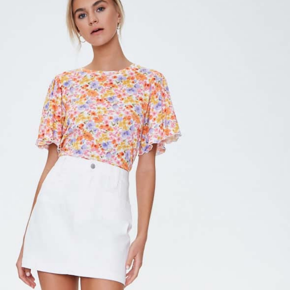 Forever 21 Floral bell sleeve tee